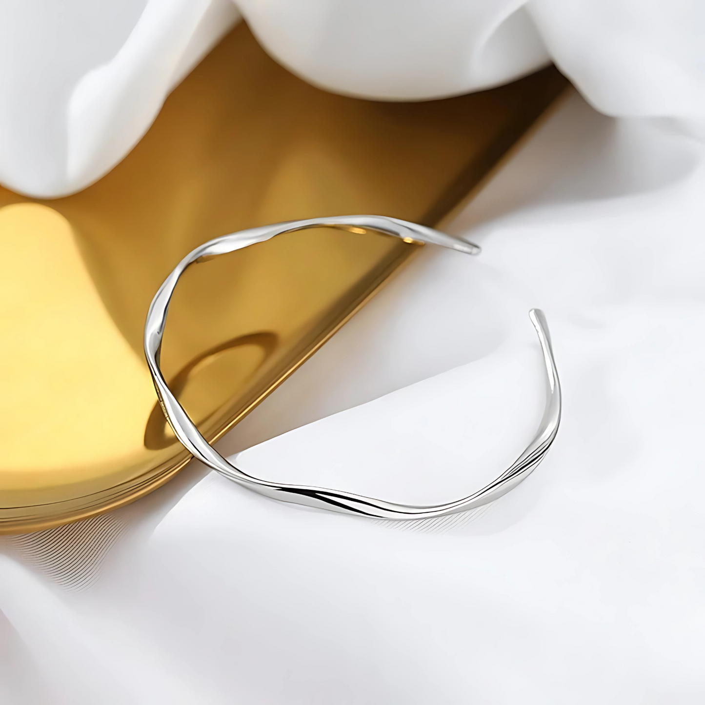 HELIX BANGLE - PLATINUM/S925 SILVER