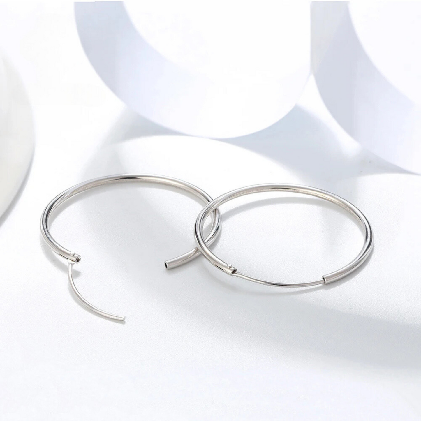 LYRA HOOP EARRINGS - RHODIUM/S925 SILVER