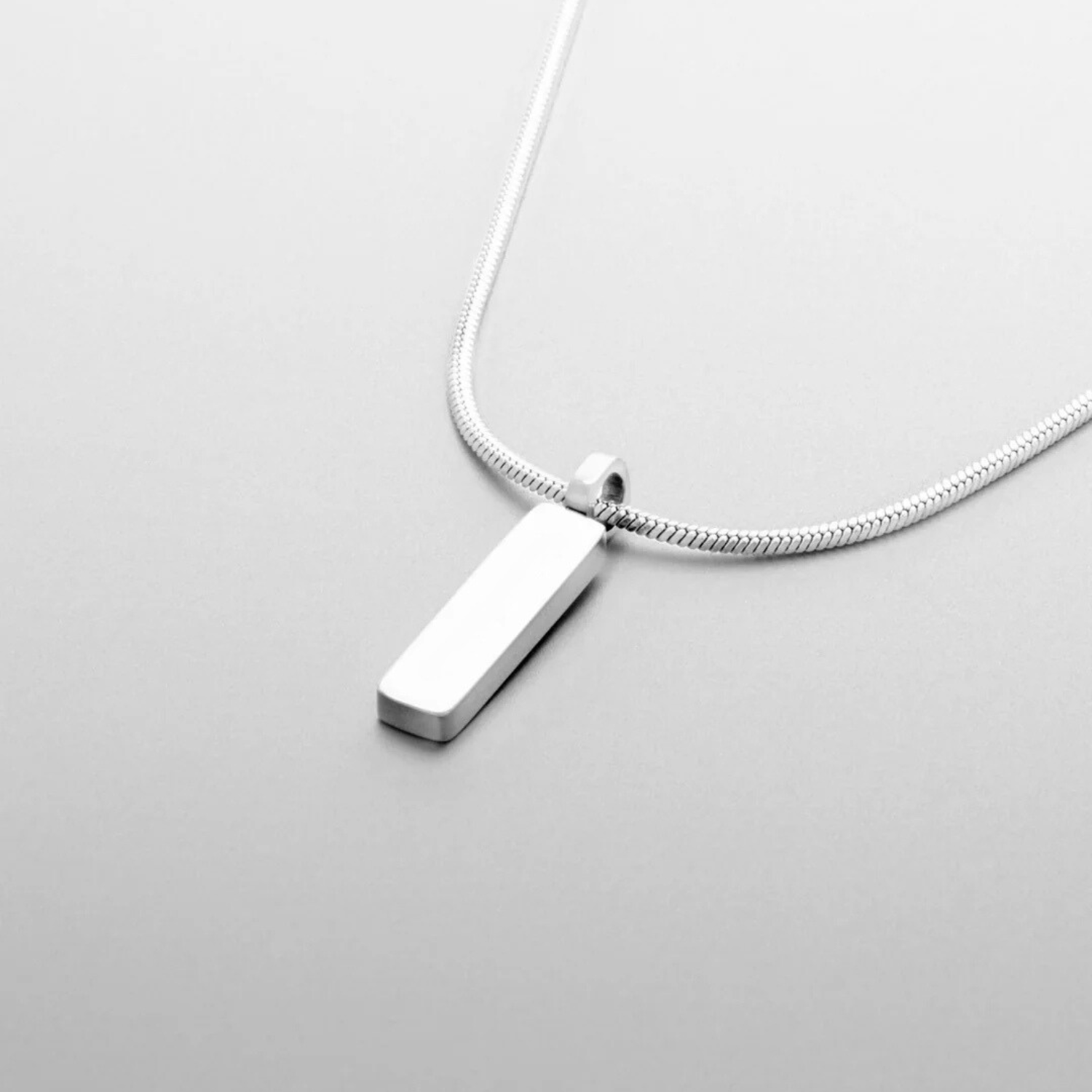 TOTEM PENDANT X MICRO SNAKE NECKLACE 1MM (18K WHITE GOLD) - SAPIENT